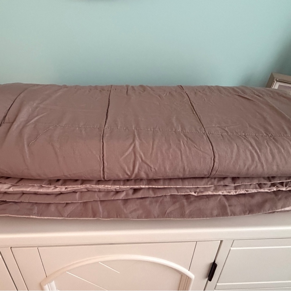 Tommy Bahama King size Taupe Quilted Comforter